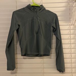 never worn athletic jacket